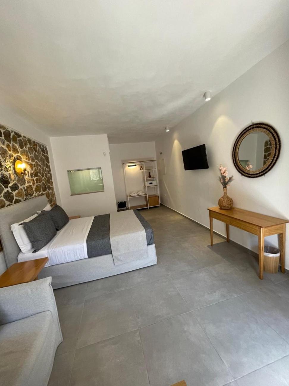 Trocadero Luxury Suites Ерміоні Екстер'єр фото