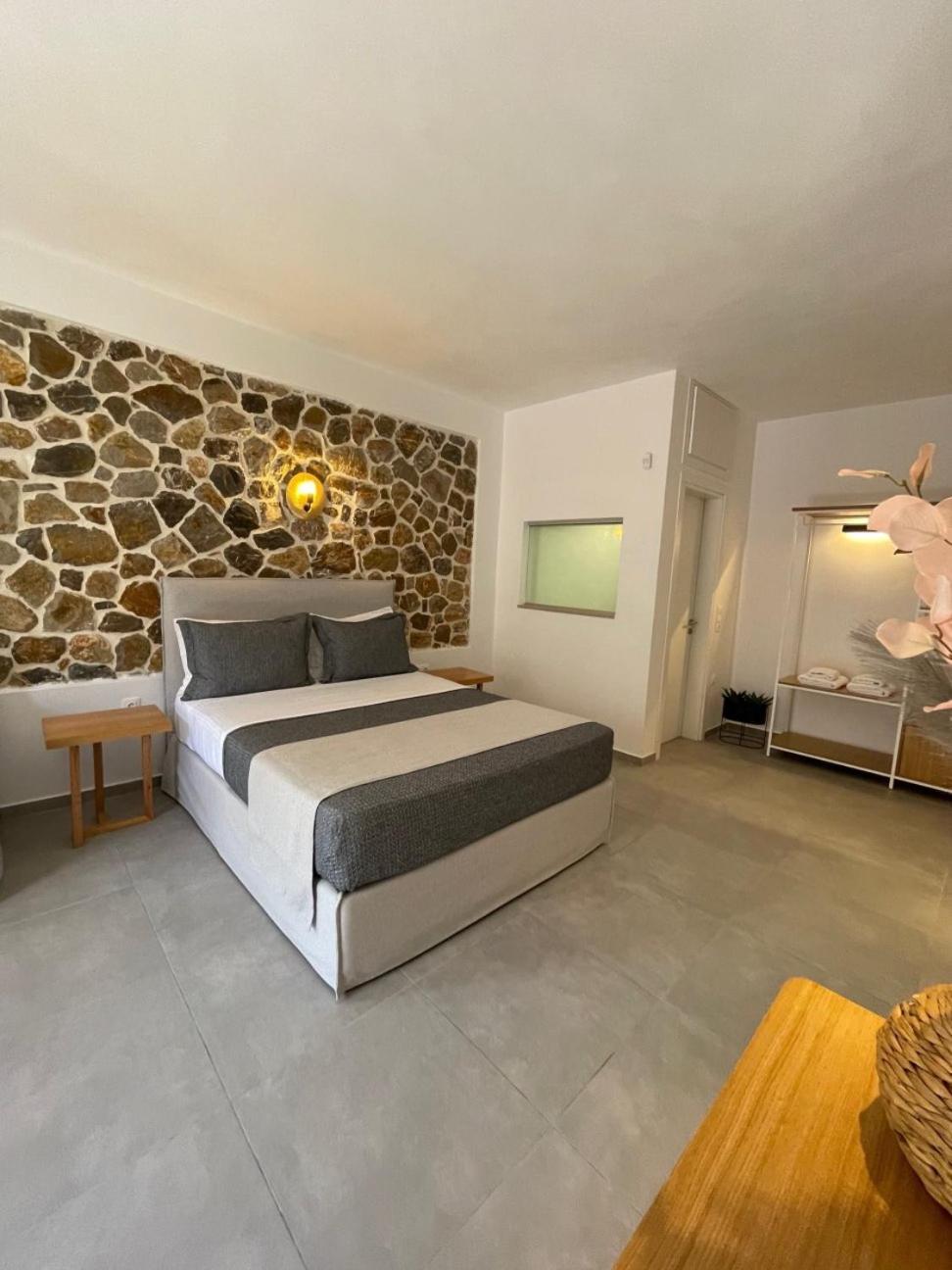 Trocadero Luxury Suites Ерміоні Екстер'єр фото