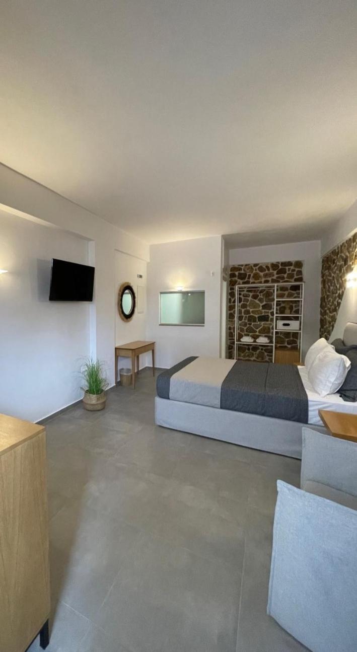 Trocadero Luxury Suites Ерміоні Екстер'єр фото